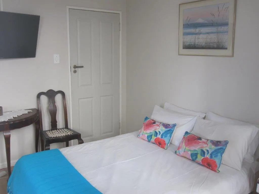 20 Belladonna Avenue Vredehoek Cape Town 2*,